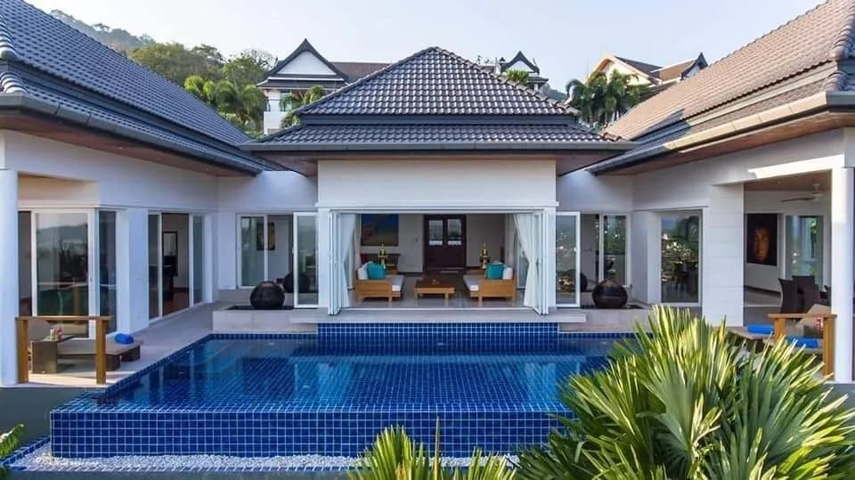 Villa de luxe 4 chambres – Vue mer – à Rawai — Photo 1