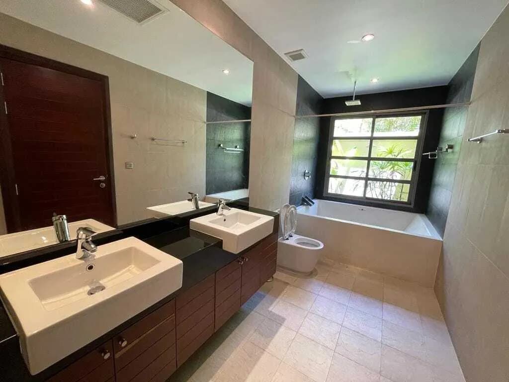 Belle villa 4 chambres avec piscine privée à Bang Tao — Miniature 5