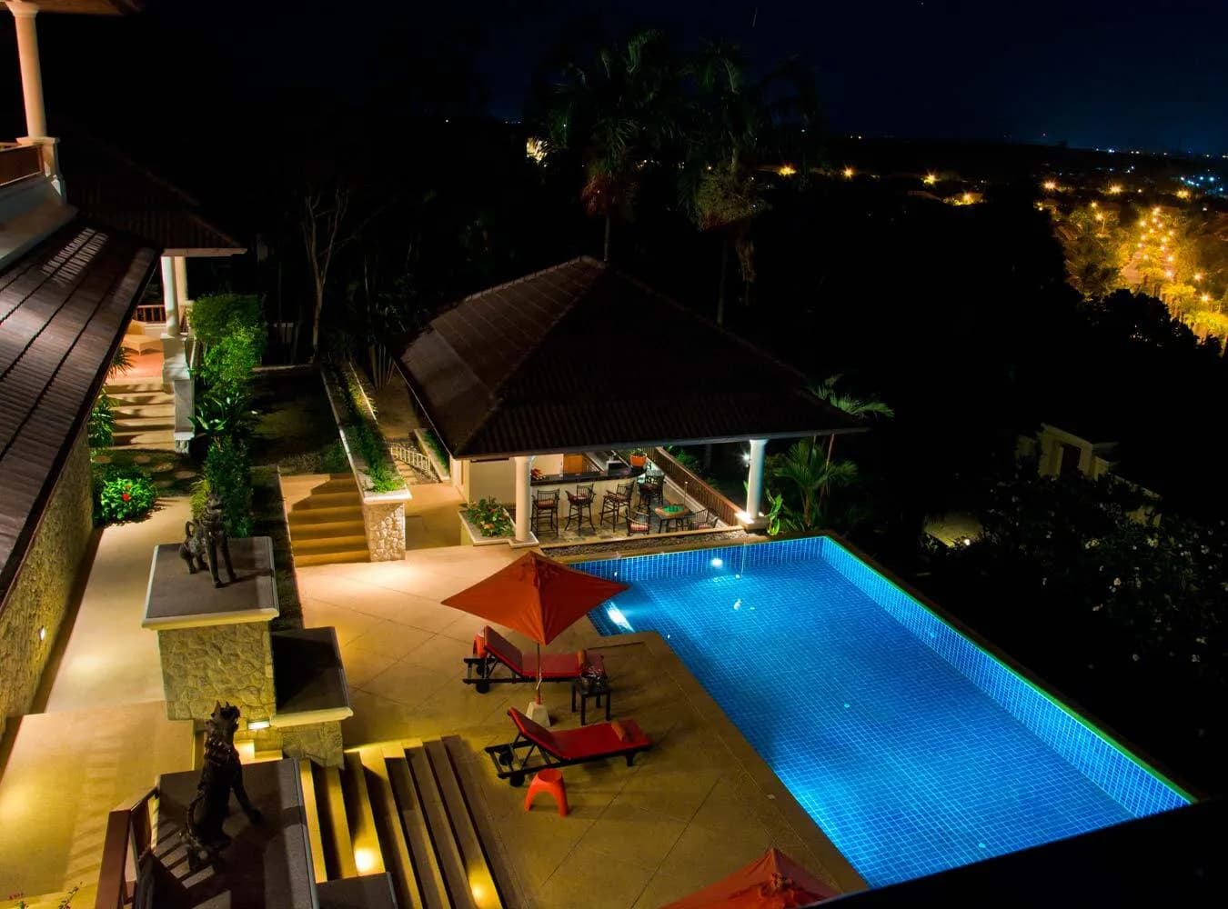 Villa privée avec piscine 6 chambres à louer à Choeng Thale — Miniature 3