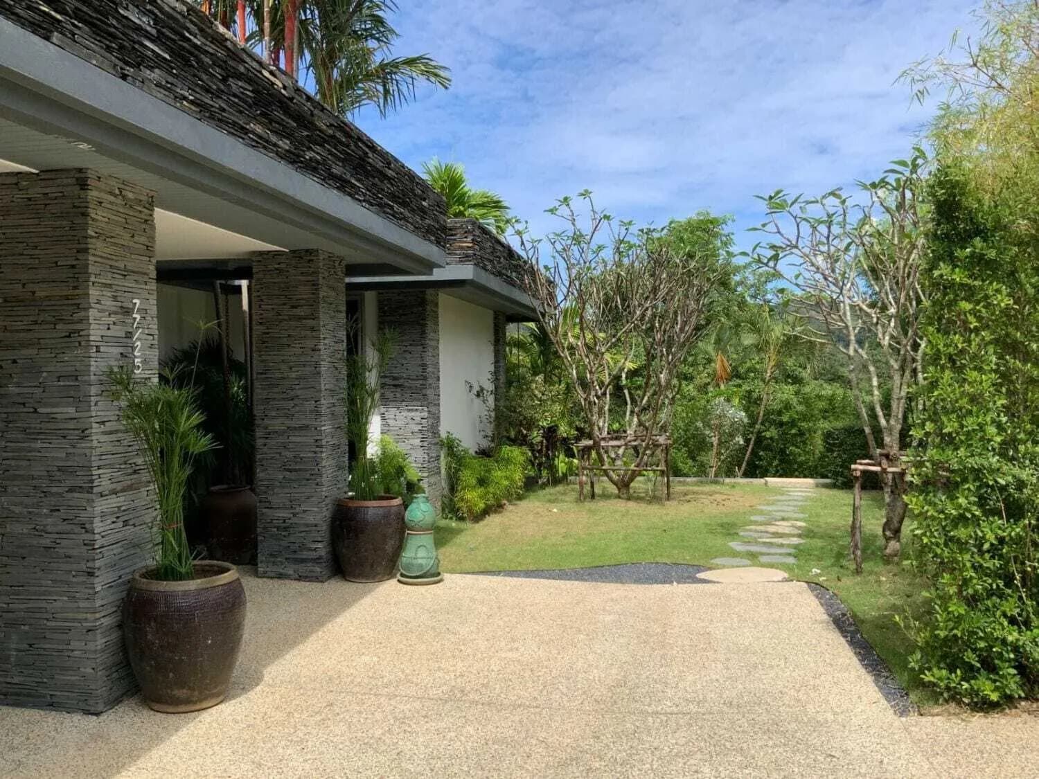 Villa de luxe avec piscine privée 4 chambres à vendre dans le secteur de Laguna — Miniature 4
