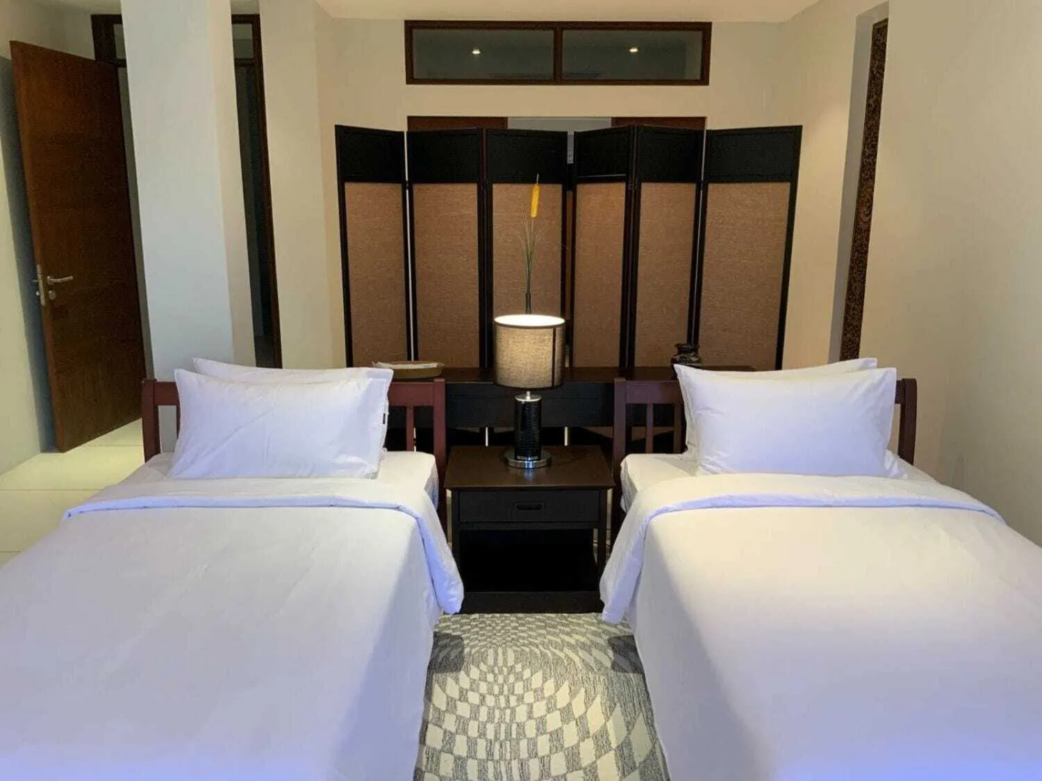 Villa de luxe avec piscine privée 4 chambres à vendre dans le secteur de Laguna — Miniature 11