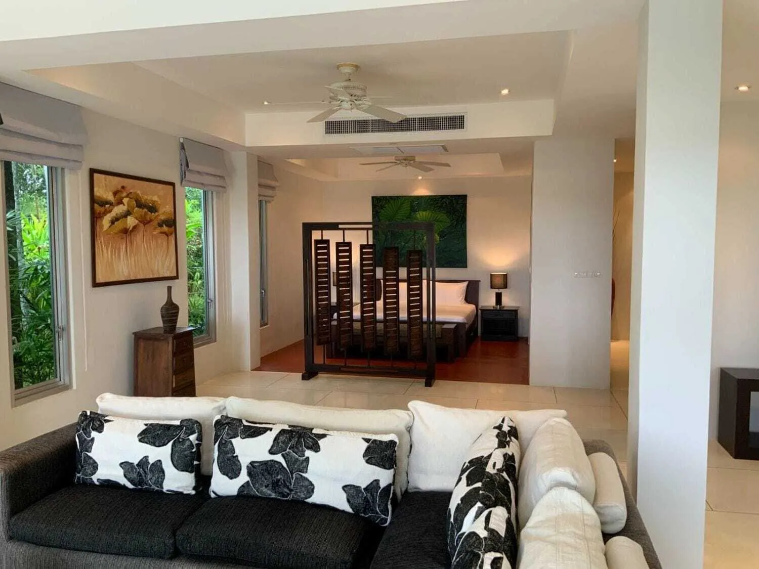 Villa de luxe avec piscine privée 4 chambres à vendre dans le secteur de Laguna — Miniature 14