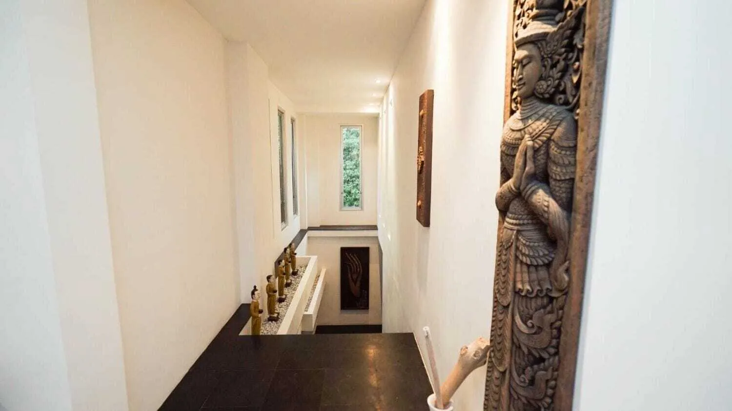 Villa de luxe avec piscine privée 4 chambres à vendre dans le secteur de Laguna — Miniature 18