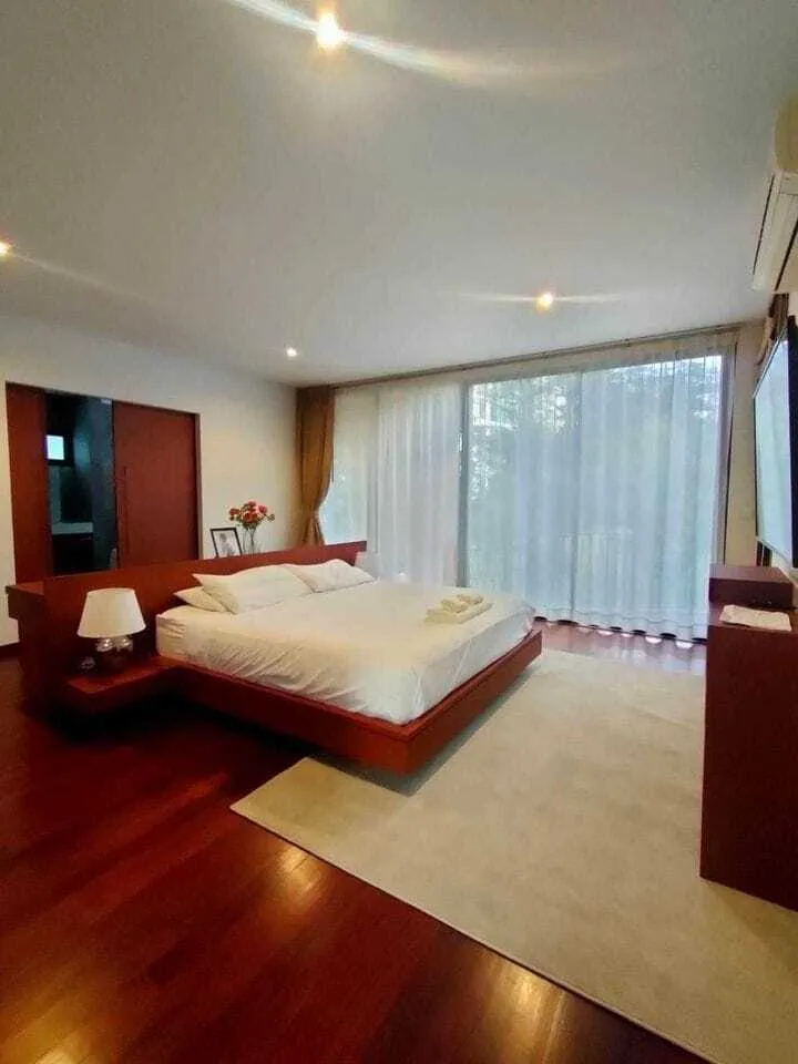 Villa 4 chambres avec piscine privée, récemment rénovée, à louer à Kathu — Miniature 3