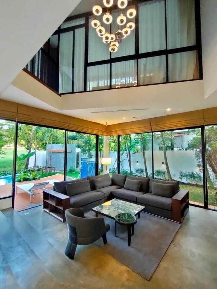 Villa 4 chambres avec piscine privée, récemment rénovée, à louer à Kathu — Miniature 5