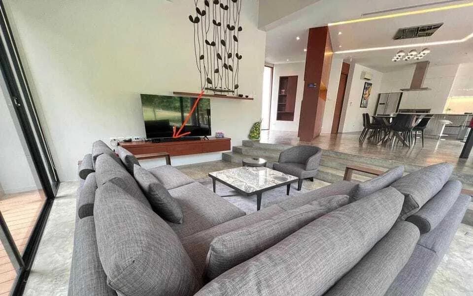 Villa 4 chambres avec piscine privée, récemment rénovée, à louer à Kathu — Miniature 10