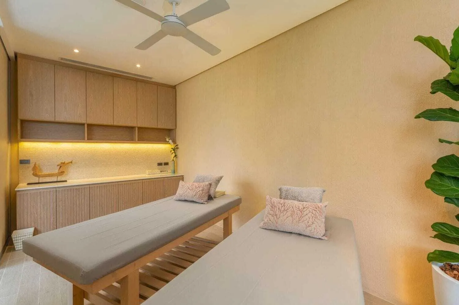Vue mer – 6 chambres avec piscine privée à louer à Cape Yamu — Miniature 2