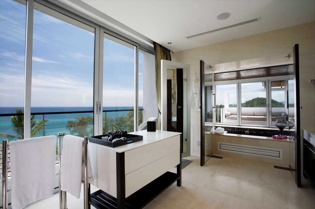 Vue mer – Villa 3 chambres avec piscine privée à louer à Surin — Miniature 14