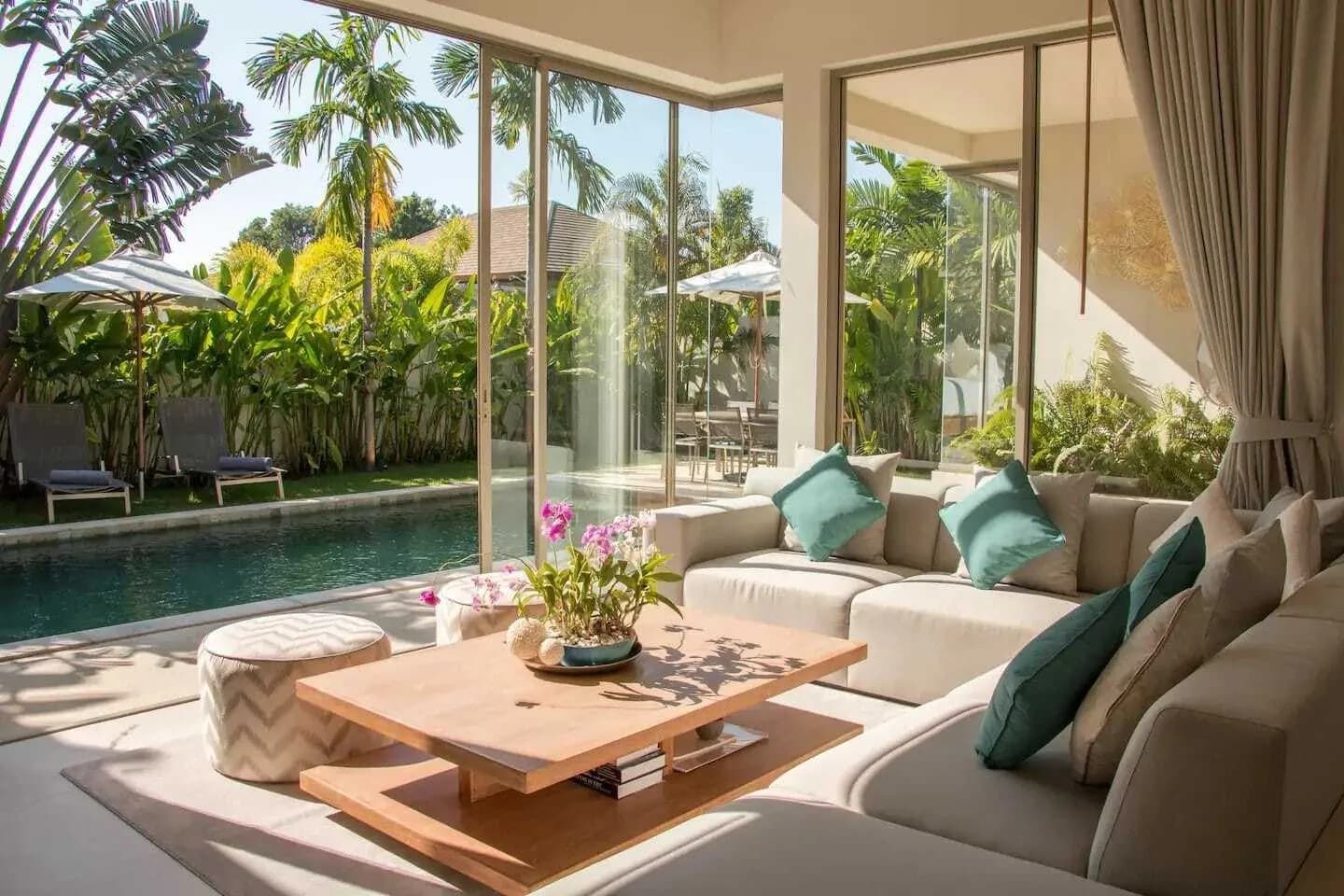 Trichada – Villa 6 chambres avec piscine privée à louer en courte durée — Miniature 4