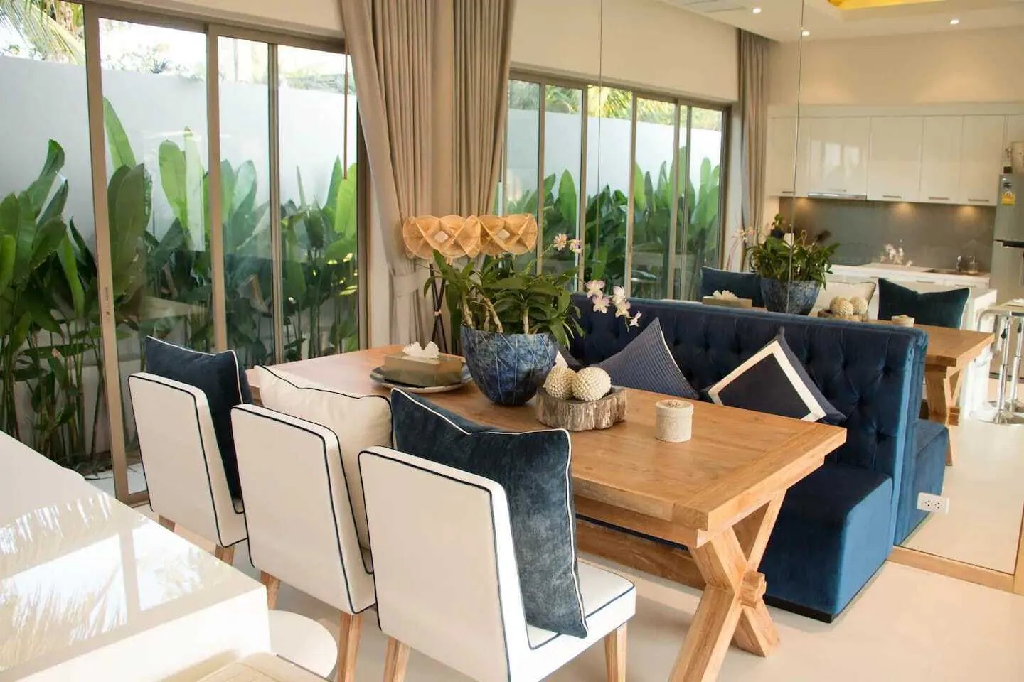 Trichada – Villa 6 chambres avec piscine privée à louer en courte durée — Miniature 10