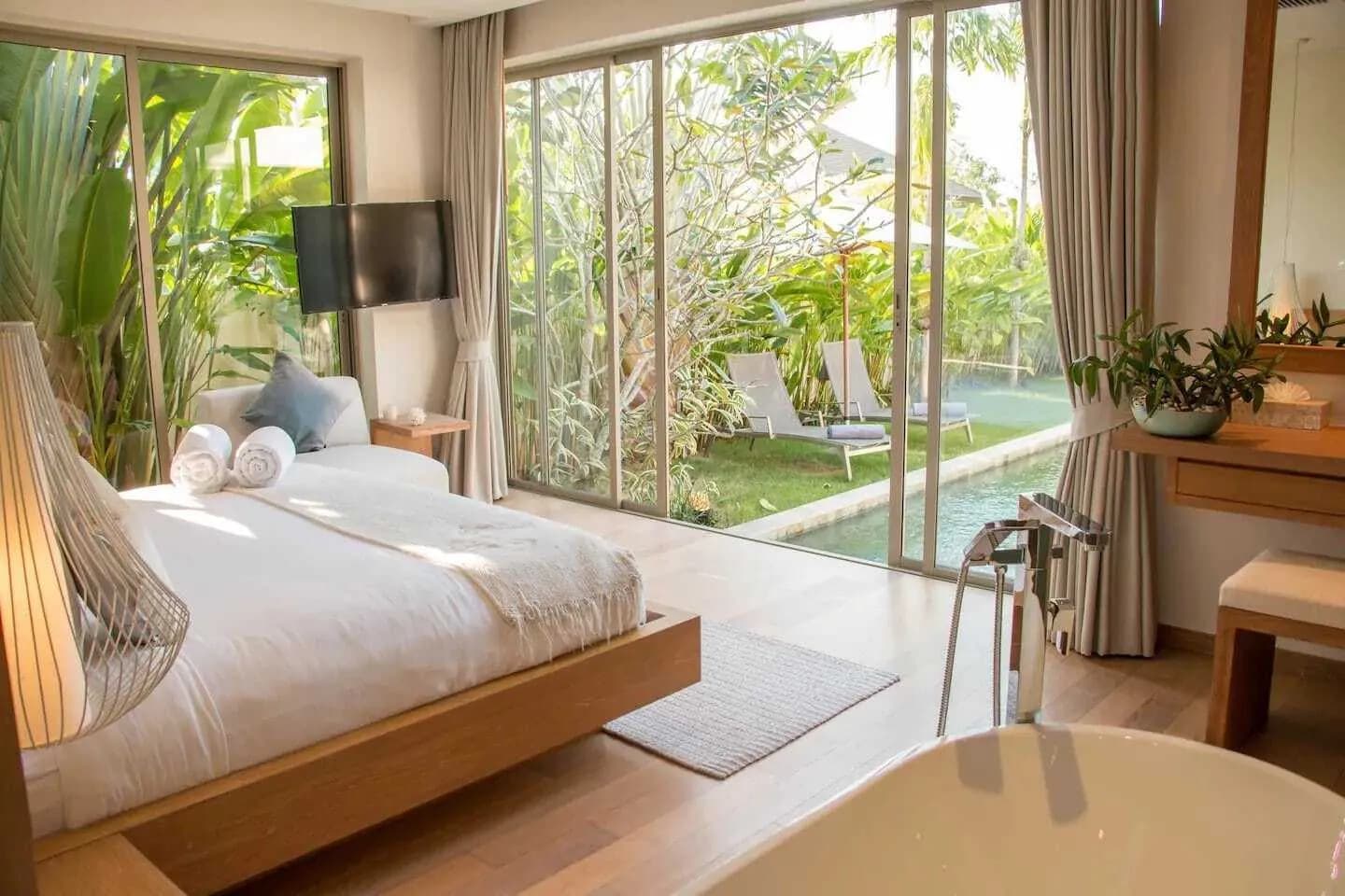 Trichada – Villa 6 chambres avec piscine privée à louer en courte durée — Miniature 21