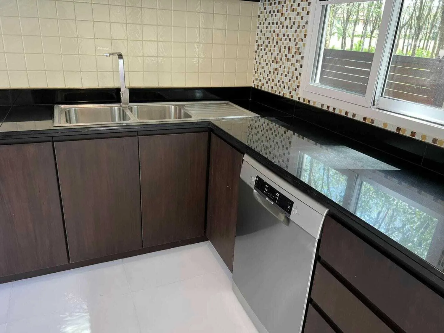 Charmante villa 3 chambres avec piscine privée à louer près de la BISP — Miniature 9