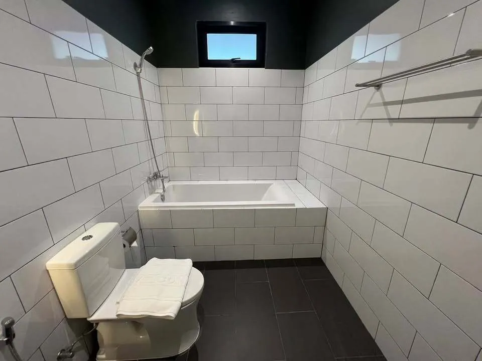 Villa 3 chambres acceptant les animaux avec piscine d'eau salée à Bang Tao — Miniature 9
