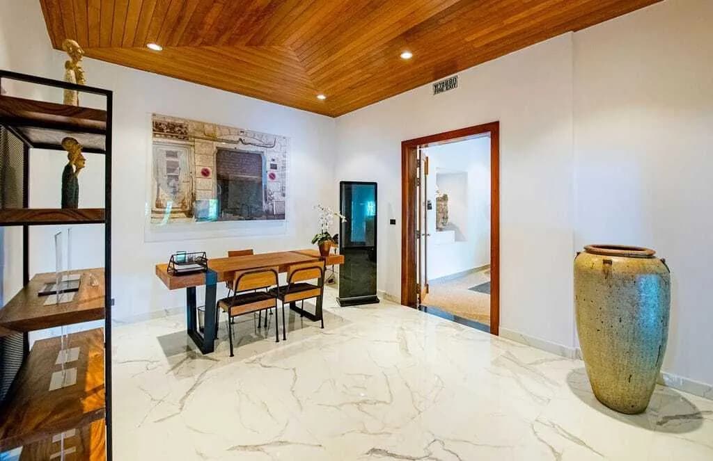 Superbe villa vue mer 10 chambres avec piscine privée à louer à Surin — Miniature 3