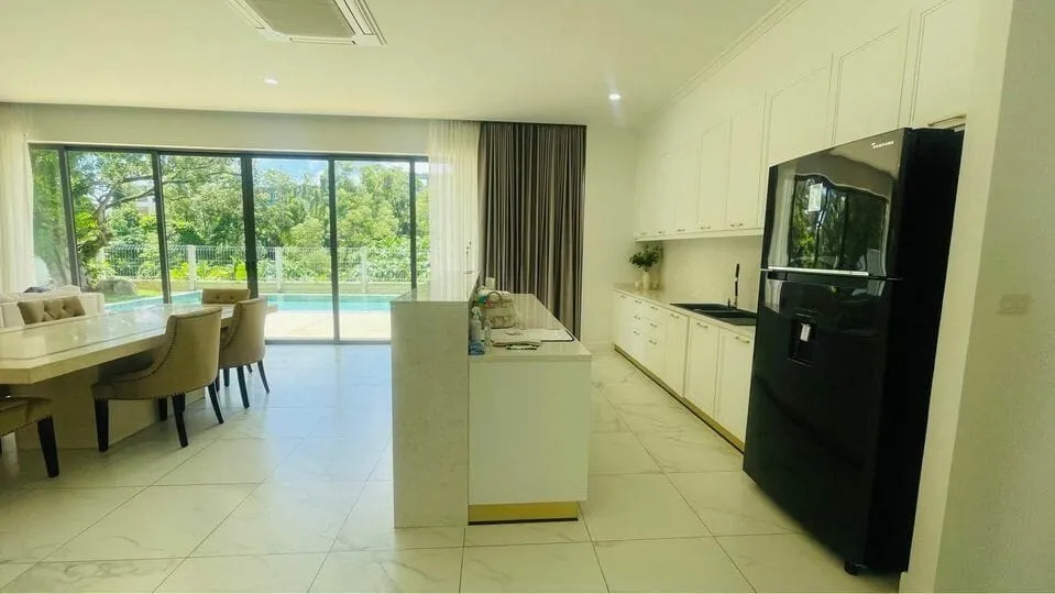 Villa de luxe 4 chambres avec piscine privée à louer à Phuket — Miniature 21
