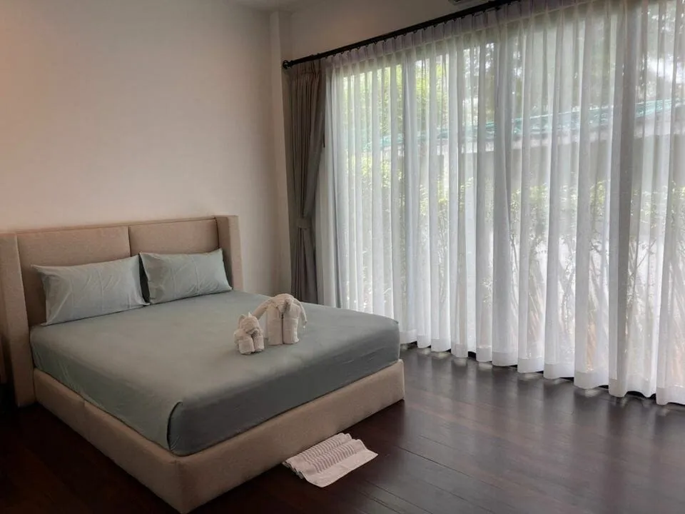 Belle villa tropicale avec piscine 3 chambres à louer, Layan, Phuket — Miniature 18