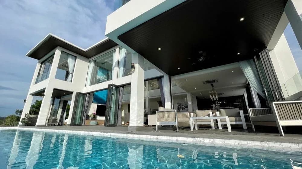 Luxueuse villa avec piscine privée 6 chambres vue mer à vendre à Layan — Miniature 5