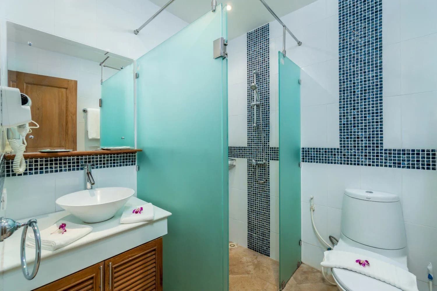 Penthouse 3 chambres avec piscine privée à vendre à Choeng Thale, Phuket — Miniature 7