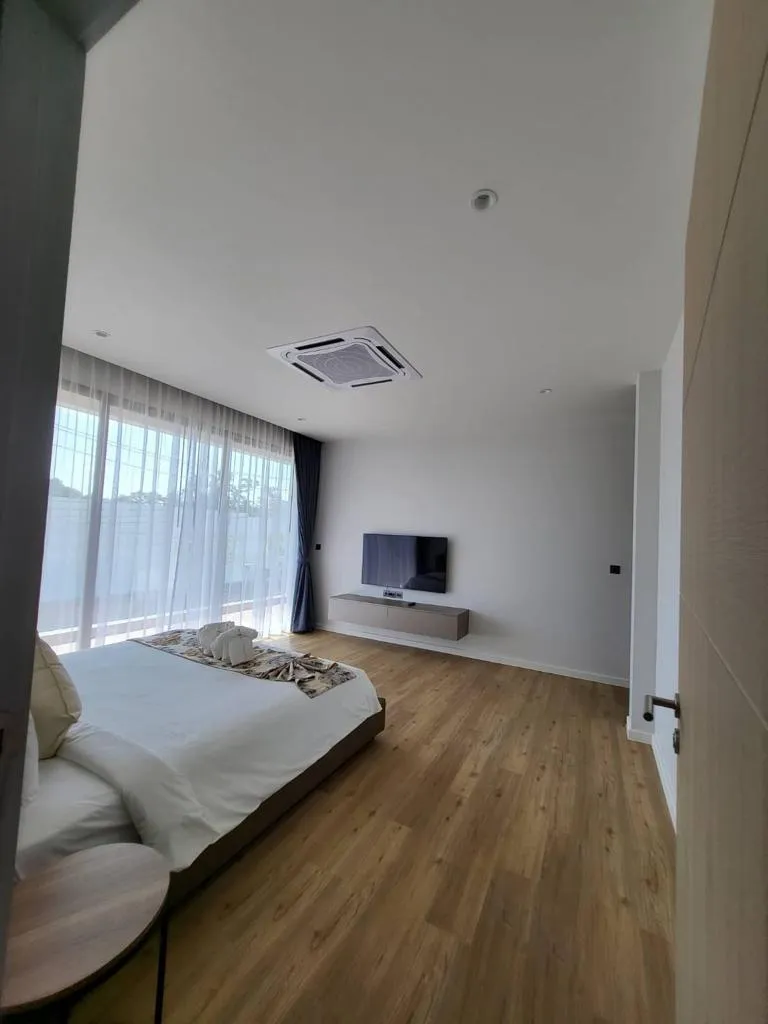 Villa avec piscine 3 chambres à louer près de la BISP – à Ratsada, Mueang Phuket — Miniature 10