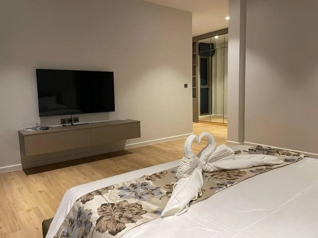 Villa avec piscine 3 chambres à louer près de la BISP – à Ratsada, Mueang Phuket — Miniature 11