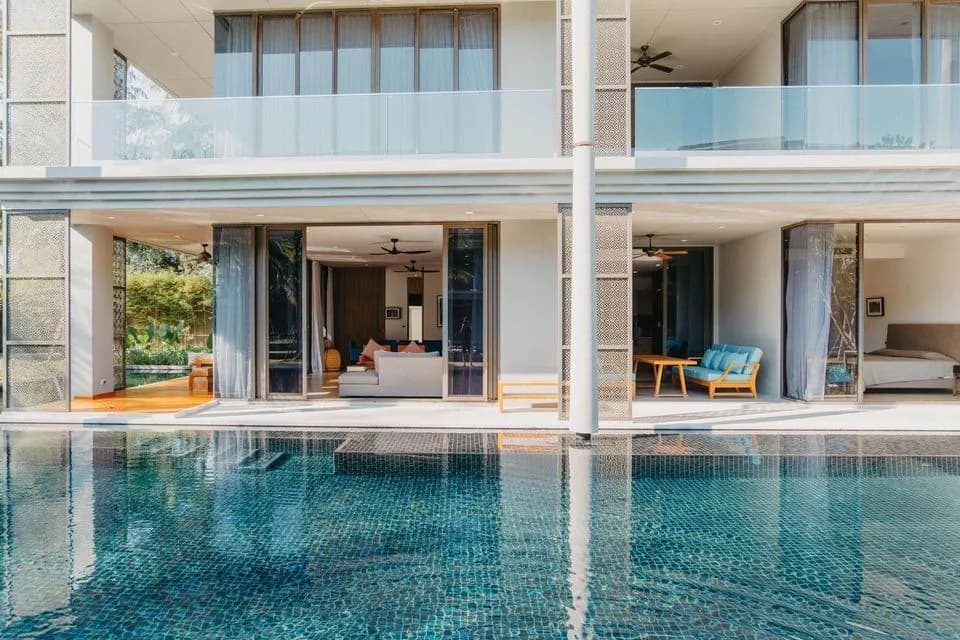 Penthouse en front de plage 3 chambres à vendre – à Mai Khao, Phuket — Miniature 3
