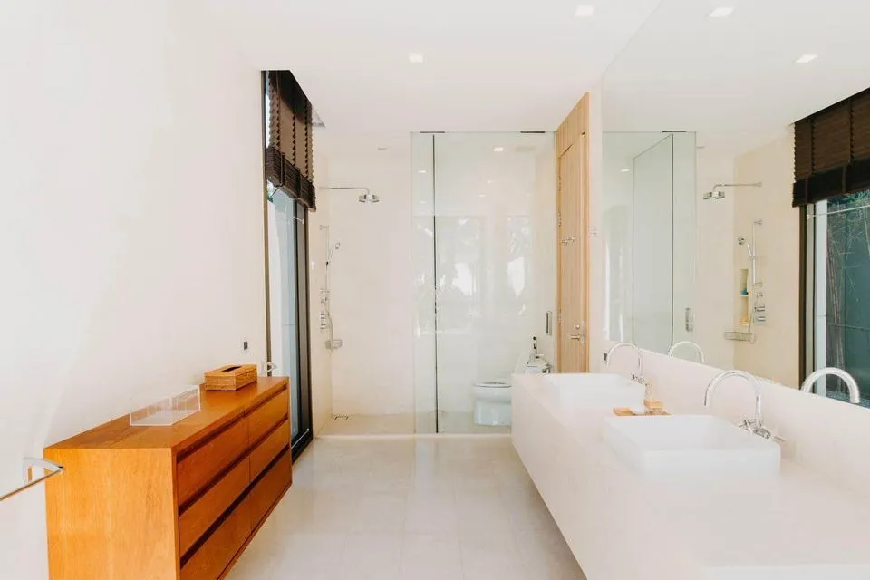 Penthouse en front de plage 3 chambres à vendre – à Mai Khao, Phuket — Miniature 15