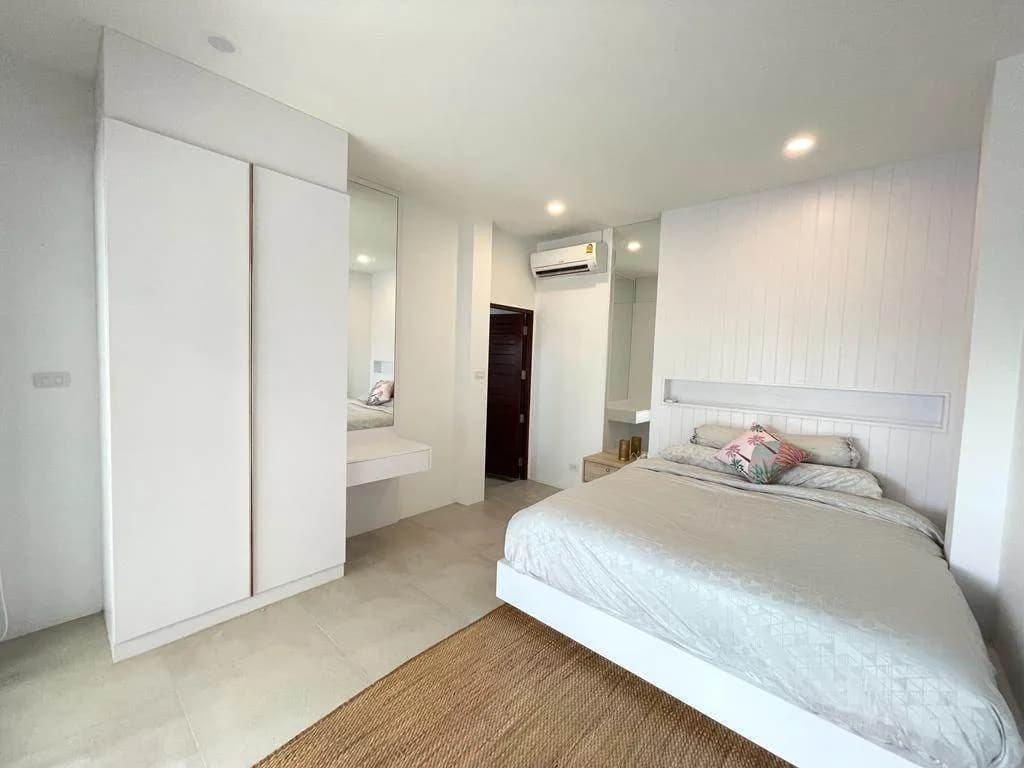Villa moderne 4 chambres à vendre, Choeng Thale, Phuket — Miniature 12