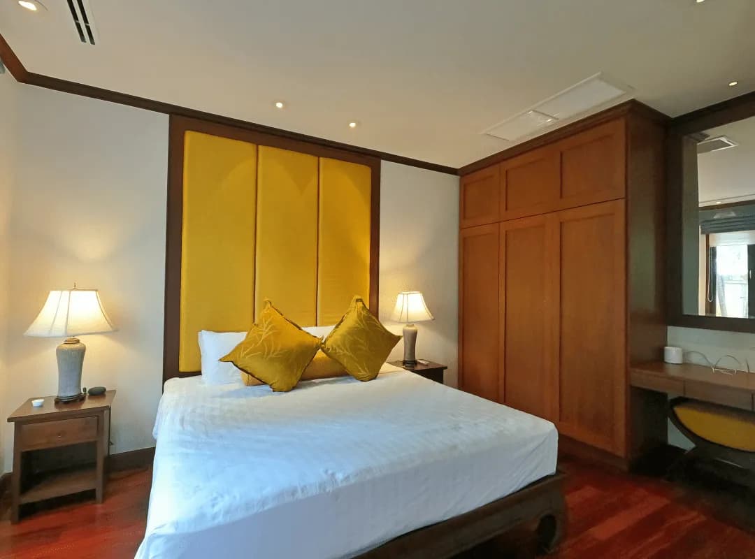 Villa exclusive 4 chambres avec bureaux de 1 300 m² avec piscine privée à vendre à Bang Tao, Phuket — Photo 1