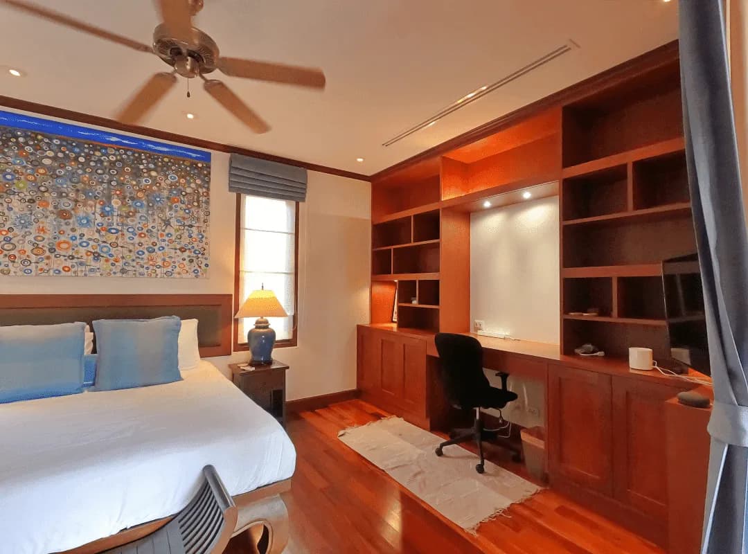 Villa exclusive 4 chambres avec bureaux de 1 300 m² avec piscine privée à vendre à Bang Tao, Phuket — Miniature 22