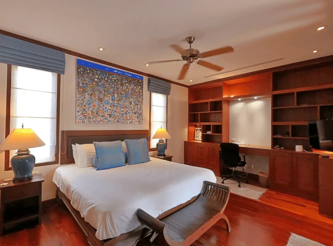 Villa exclusive 4 chambres avec bureaux de 1 300 m² avec piscine privée à vendre à Bang Tao, Phuket — Miniature 27