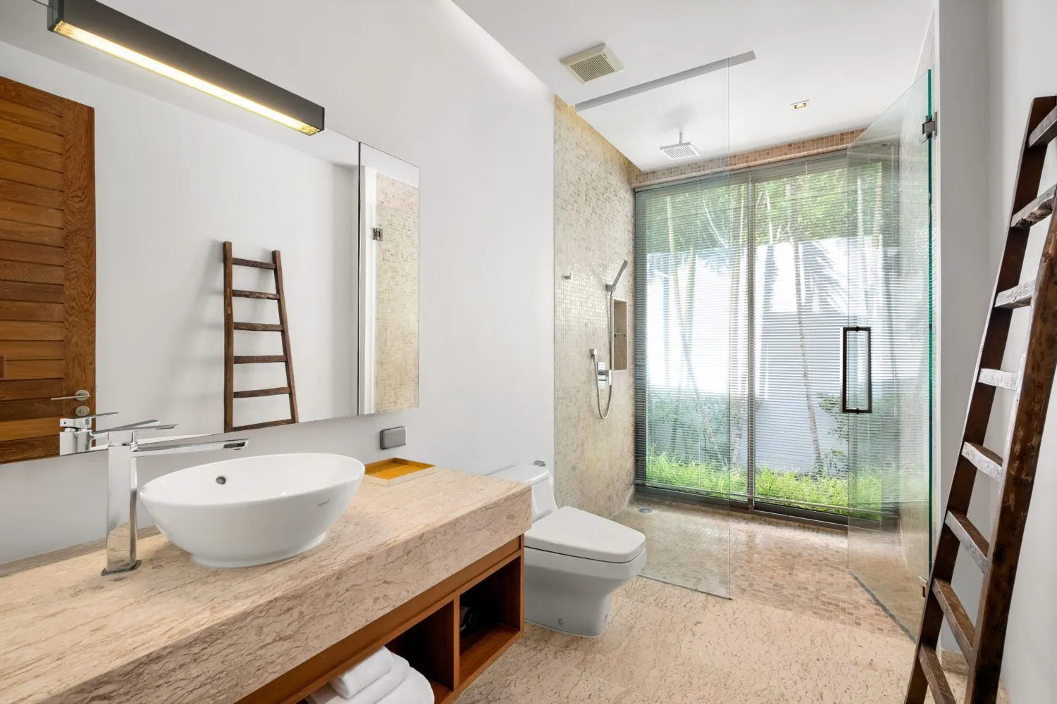 Villa 4 chambres de 1 537 m² avec piscine privée à vendre à Choeng Thale, Phuket — Miniature 7
