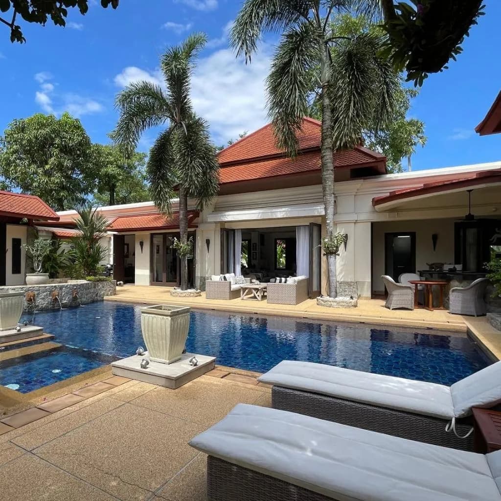 Villa de style balinais 4 chambres avec piscine privée à vendre à Choeng Thale, Phuket — Miniature 17
