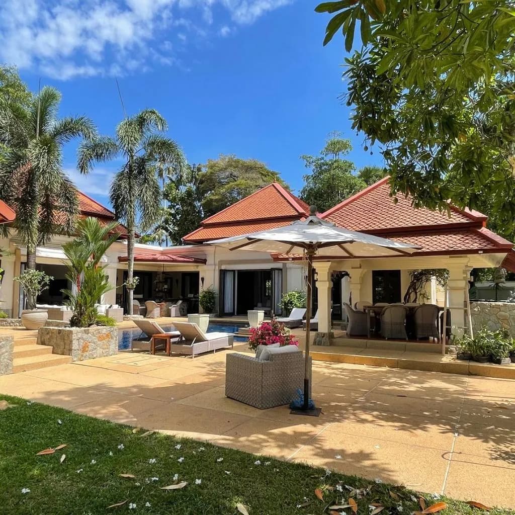 Villa de style balinais 4 chambres avec piscine privée à vendre à Choeng Thale, Phuket — Miniature 18