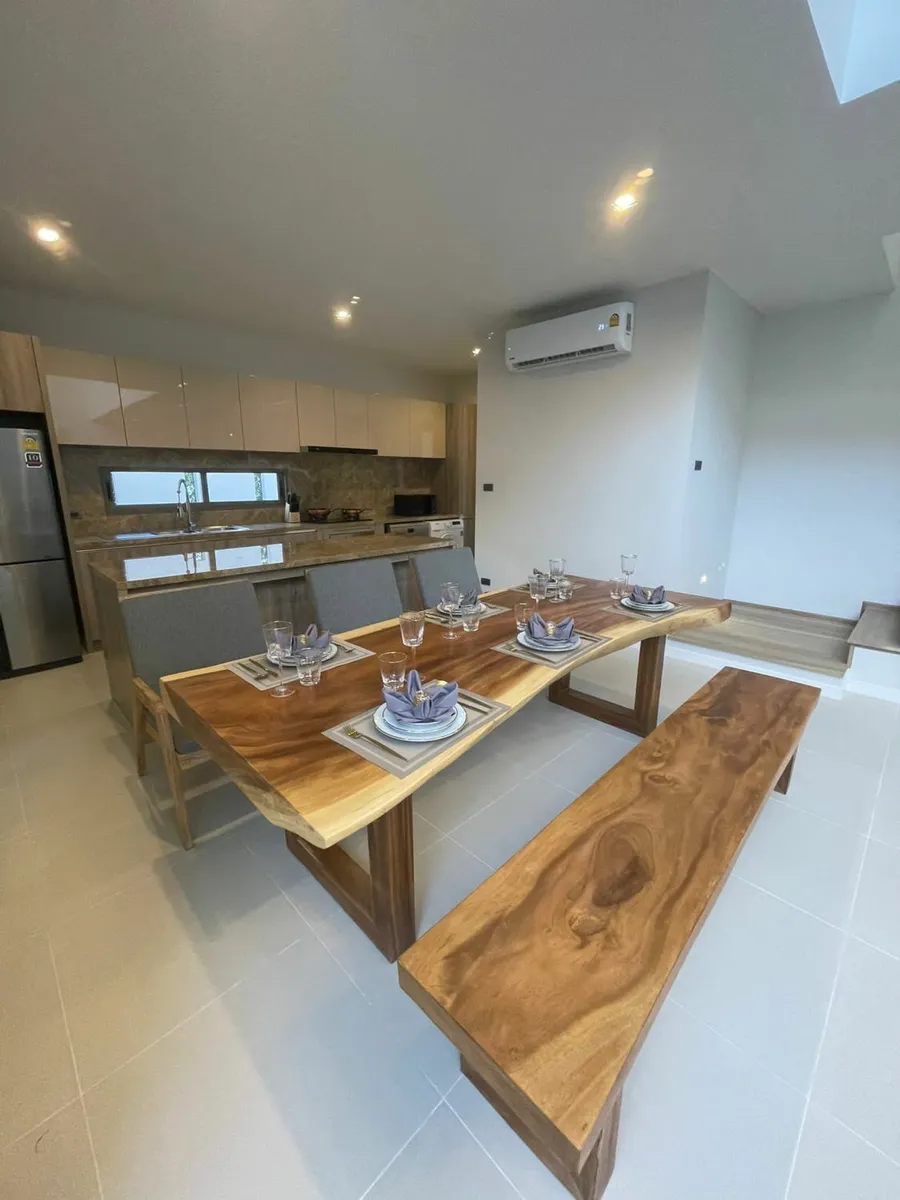 Villa 3 chambres, 3,5 salles de bain avec piscine privée à vendre à Choeng Thale, Phuket — Miniature 11