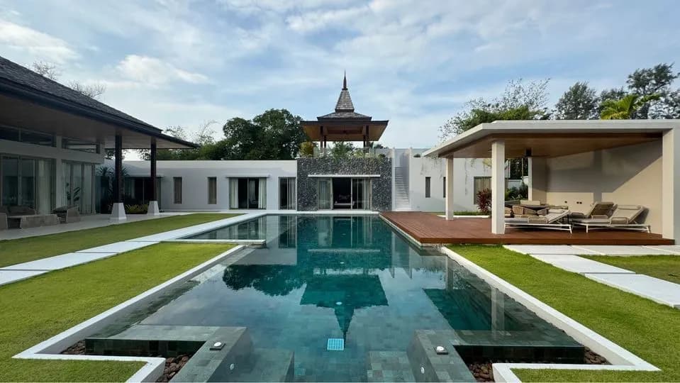 Spacieuse villa Botanica de 1 400 m², 5 chambres avec piscine privée à louer à Choeng Thale, Thalang — Miniature 4