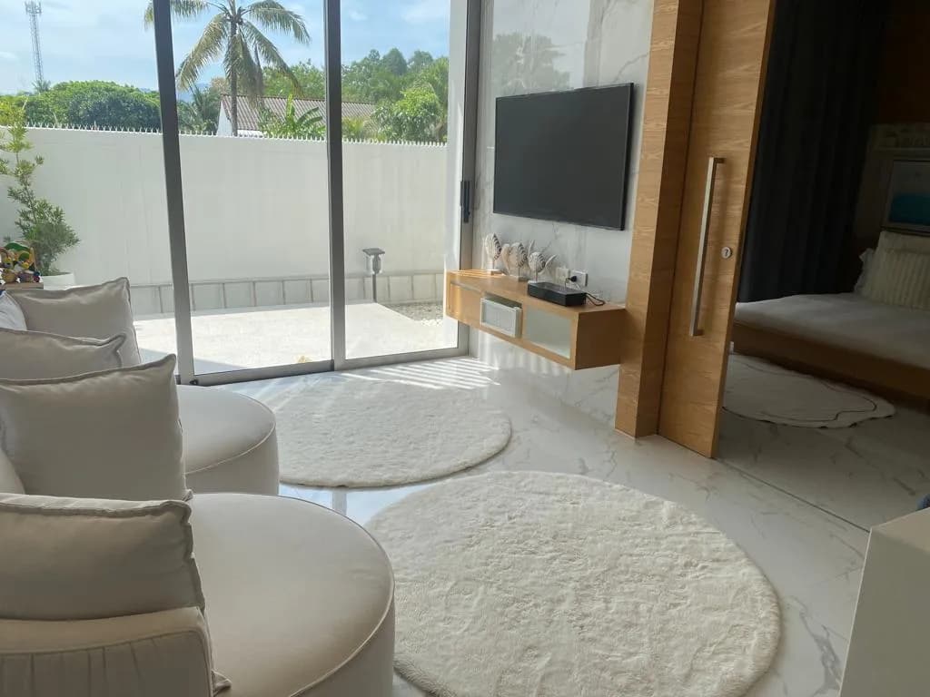 Villa neuve 3 chambres avec piscine privée à vendre à Choeng Thale, Phuket — Photo 1