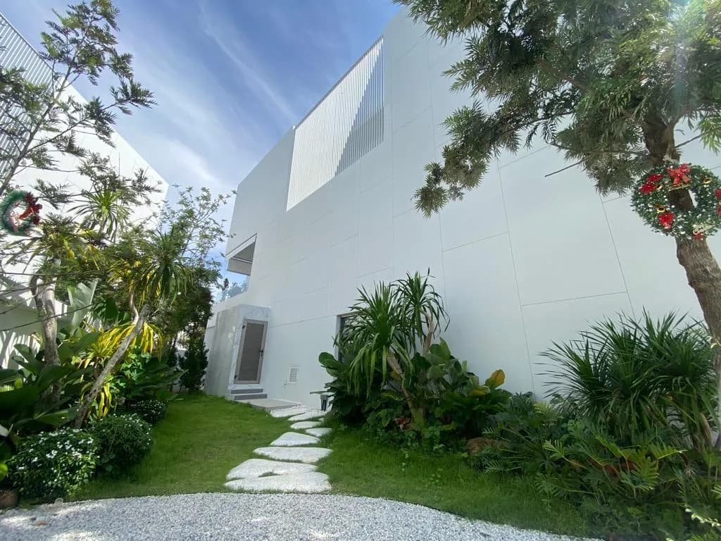 Villa neuve 3 chambres avec piscine privée à vendre à Choeng Thale, Phuket — Miniature 4