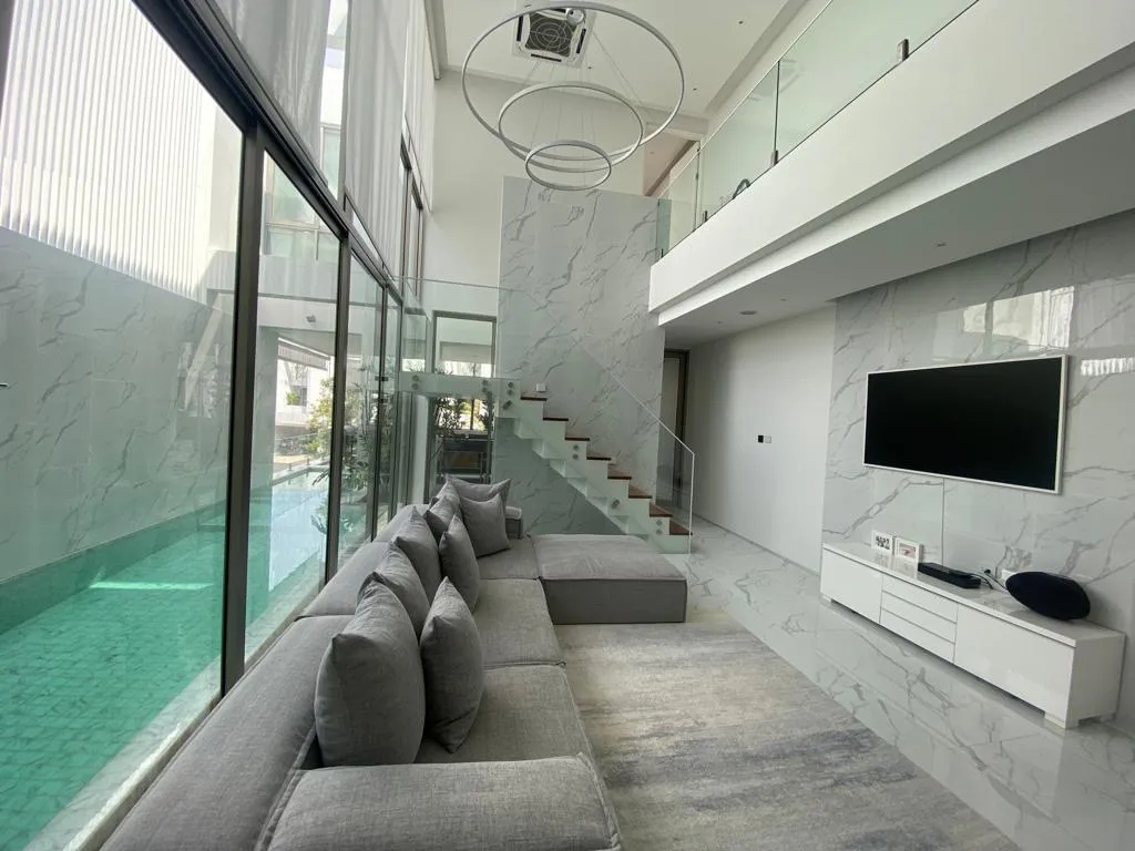 Villa neuve 3 chambres avec piscine privée à vendre à Choeng Thale, Phuket — Miniature 6
