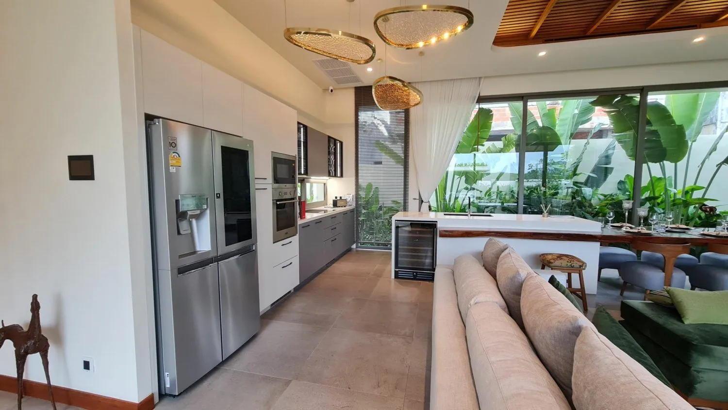 Villa 3 chambres de 528,5 m² avec piscine privée à vendre à Choeng Thale, Phuket — Miniature 2