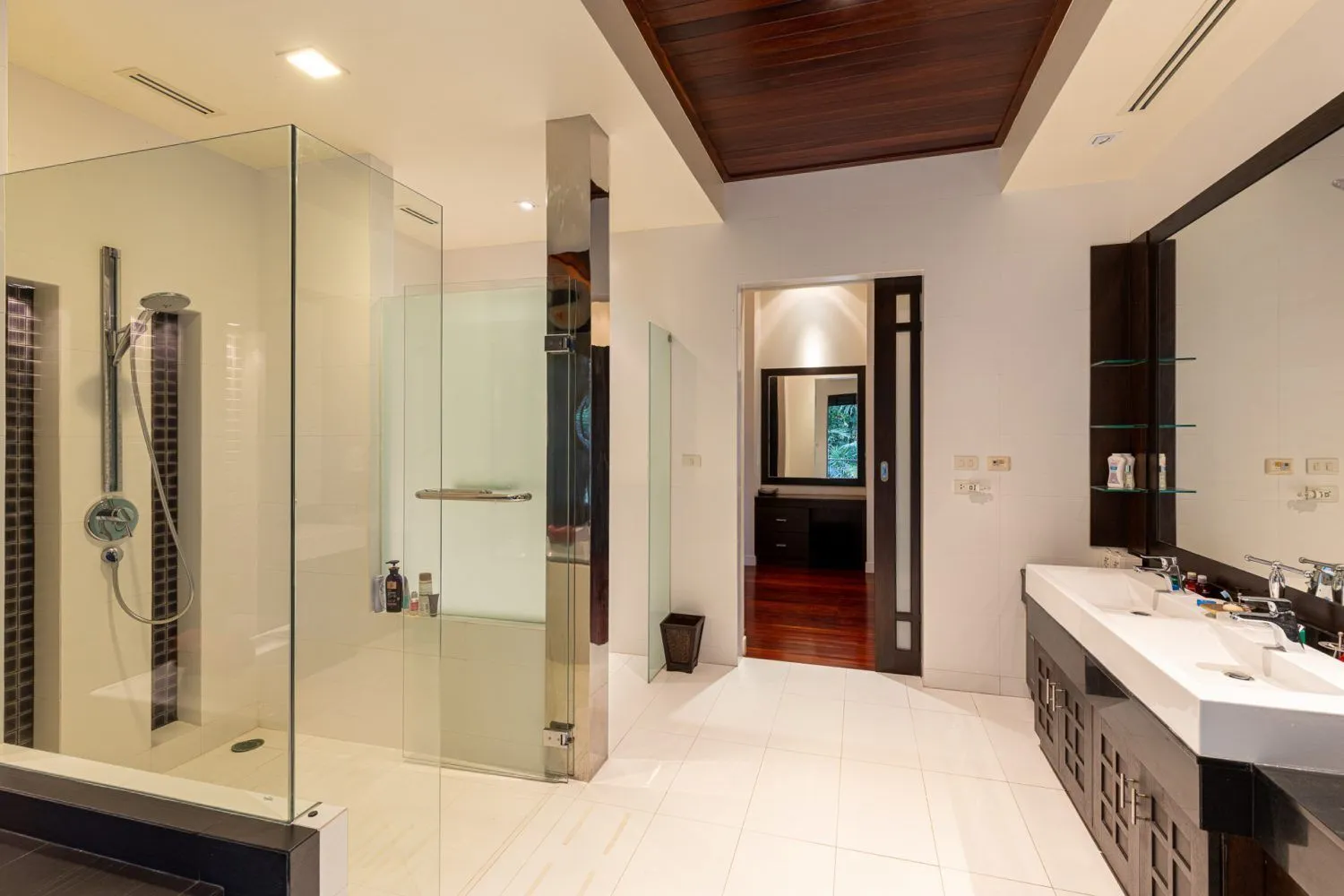 Villa vue mer 5 chambres de 2 092,4 m² à vendre à Ao Por, Phuket — Miniature 2