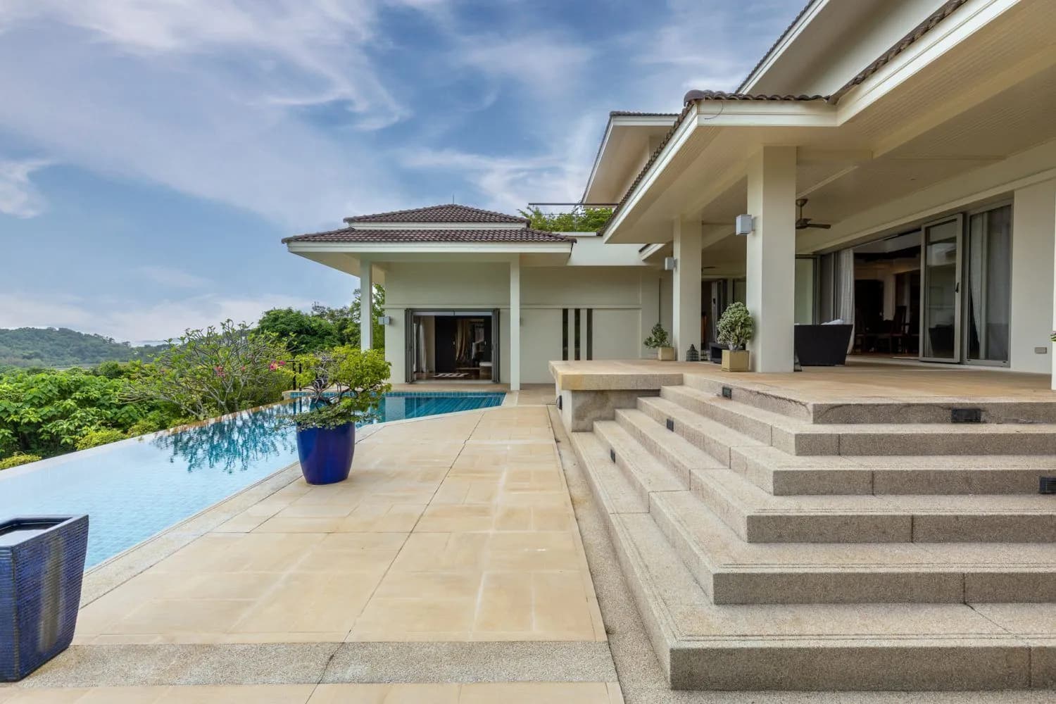 Villa vue mer 5 chambres de 2 092,4 m² à vendre à Ao Por, Phuket — Miniature 4