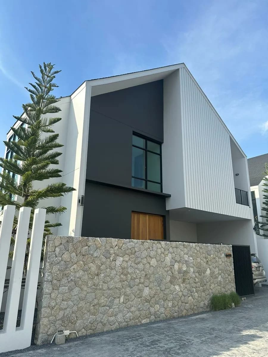 Villa 4 chambres, 4 salles de bain à vendre avec piscine privée à Choeng Thale, Phuket — Miniature 5