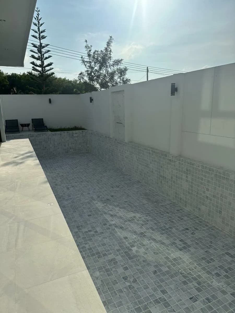 Villa 4 chambres, 4 salles de bain à vendre avec piscine privée à Choeng Thale, Phuket — Miniature 9