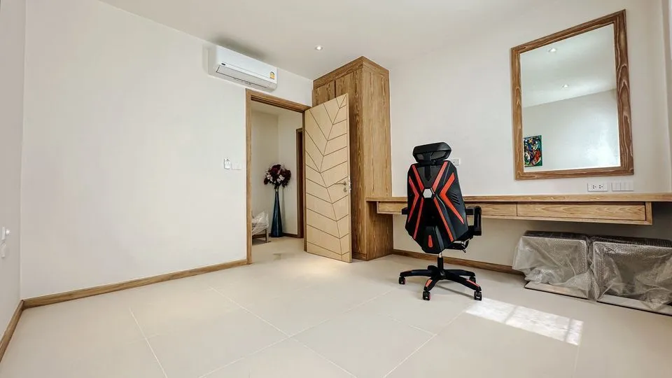 Trichada Villa – 4 chambres avec piscine privée à louer à Choeng Thale — Photo 1