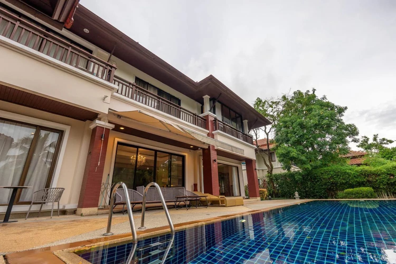 Luxueuse villa de style thaïlandais 4 chambres à Laguna, Phuket – À quelques minutes de la plage — Miniature 14