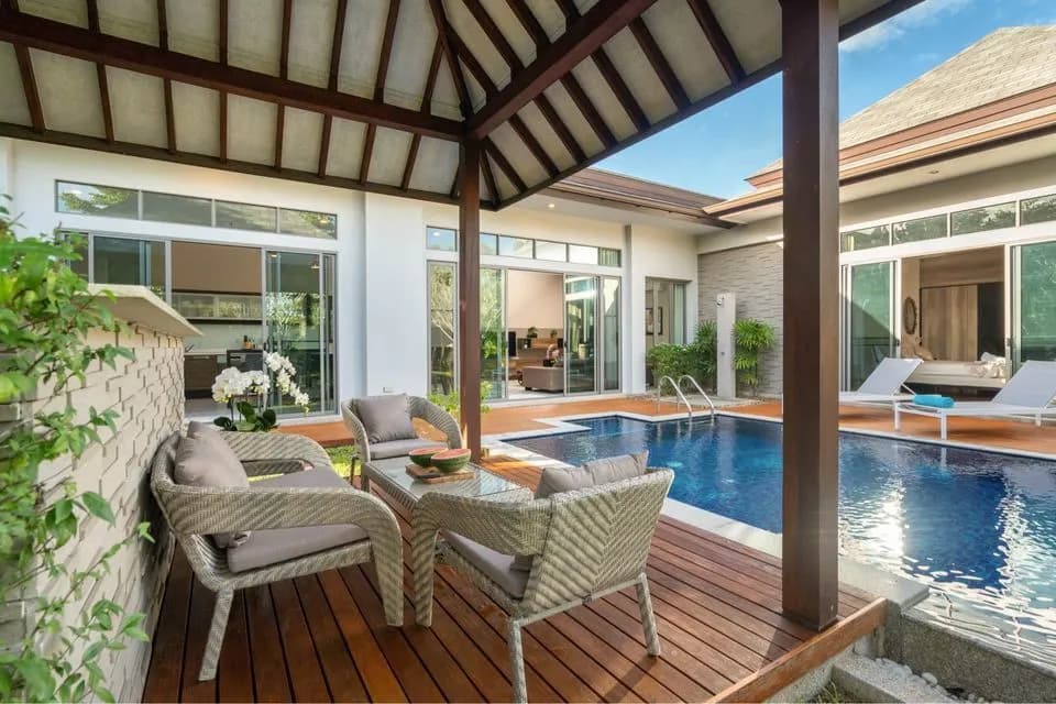 Élégante villa 4 chambres à Cherngtalay, Phuket – Bail longue durée avec services complets — Miniature 7