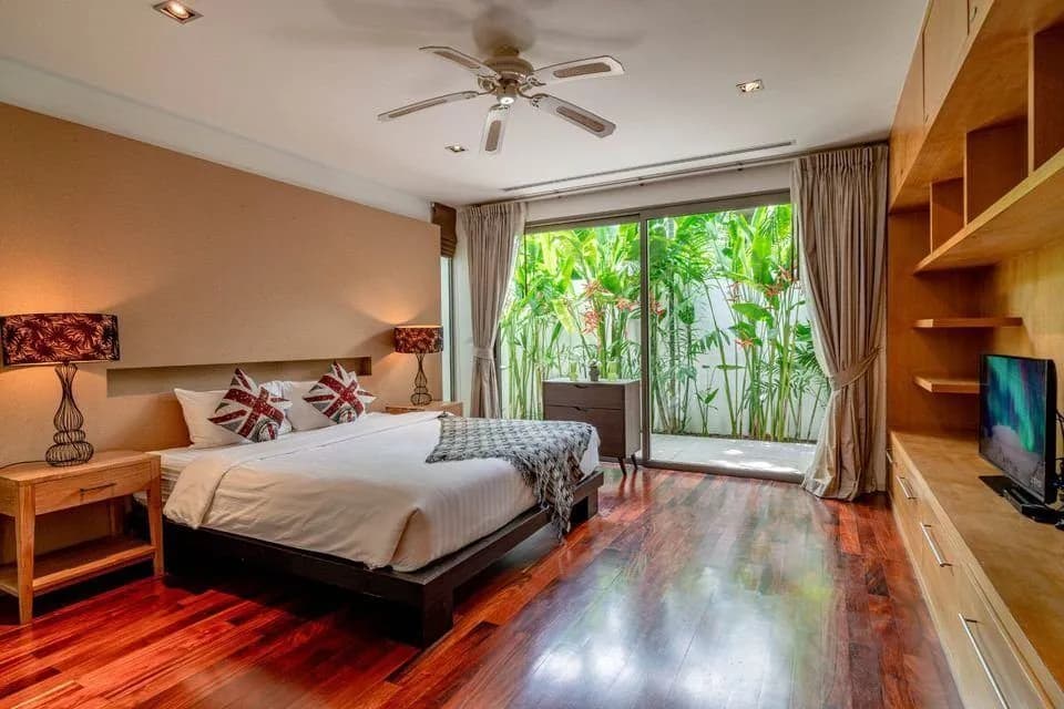 Luxueuse villa avec piscine 3 chambres à Bang Tao, Phuket – Emplacement de choix près du golf de Laguna — Miniature 16