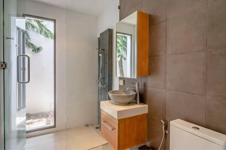 Luxueuse villa avec piscine 3 chambres à Bang Tao, Phuket – Emplacement de choix près du golf de Laguna — Miniature 21