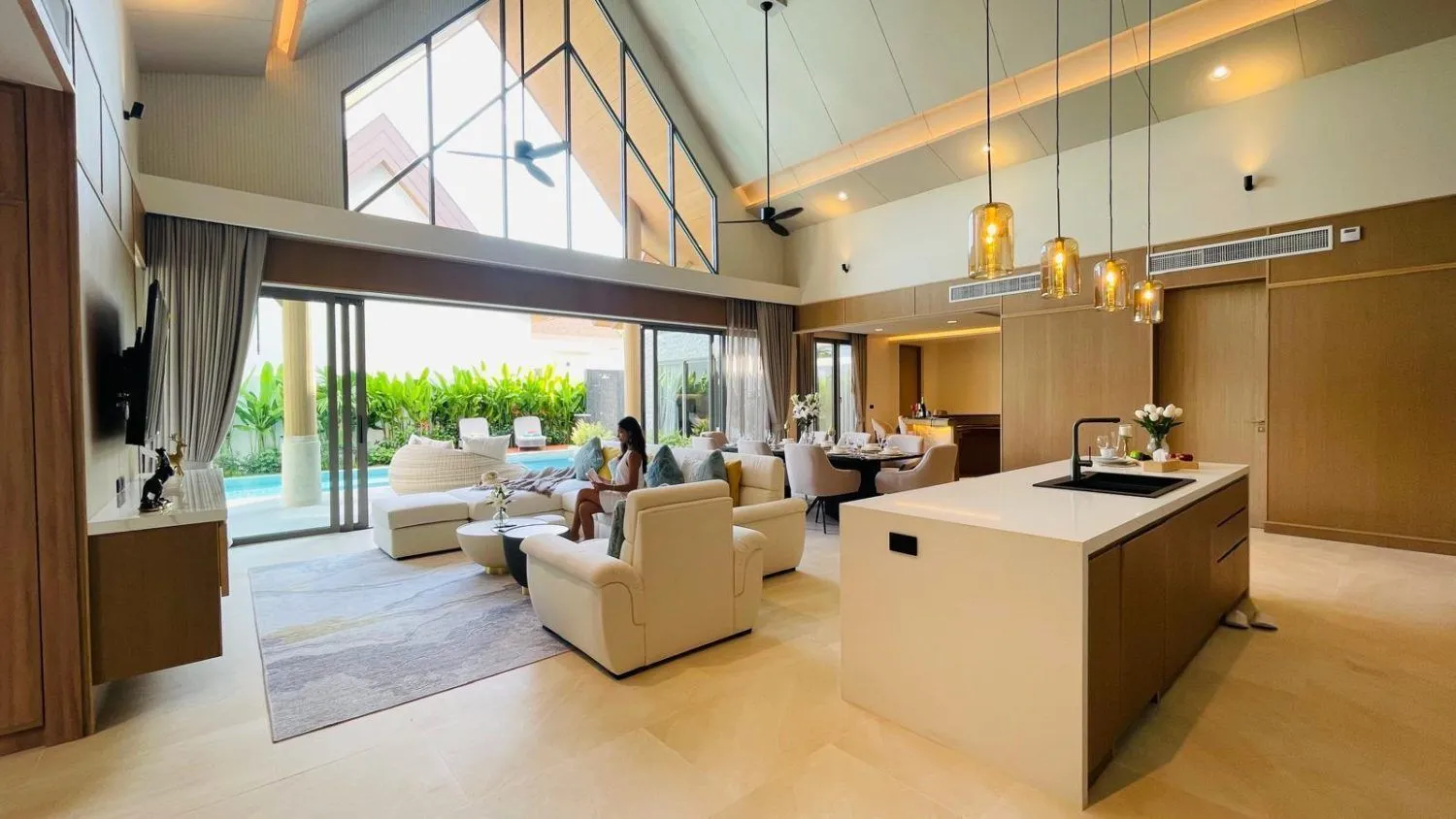 Erawana : luxueuse villa avec piscine 4 chambres à louer à Choeng Thale, Phuket — Miniature 9