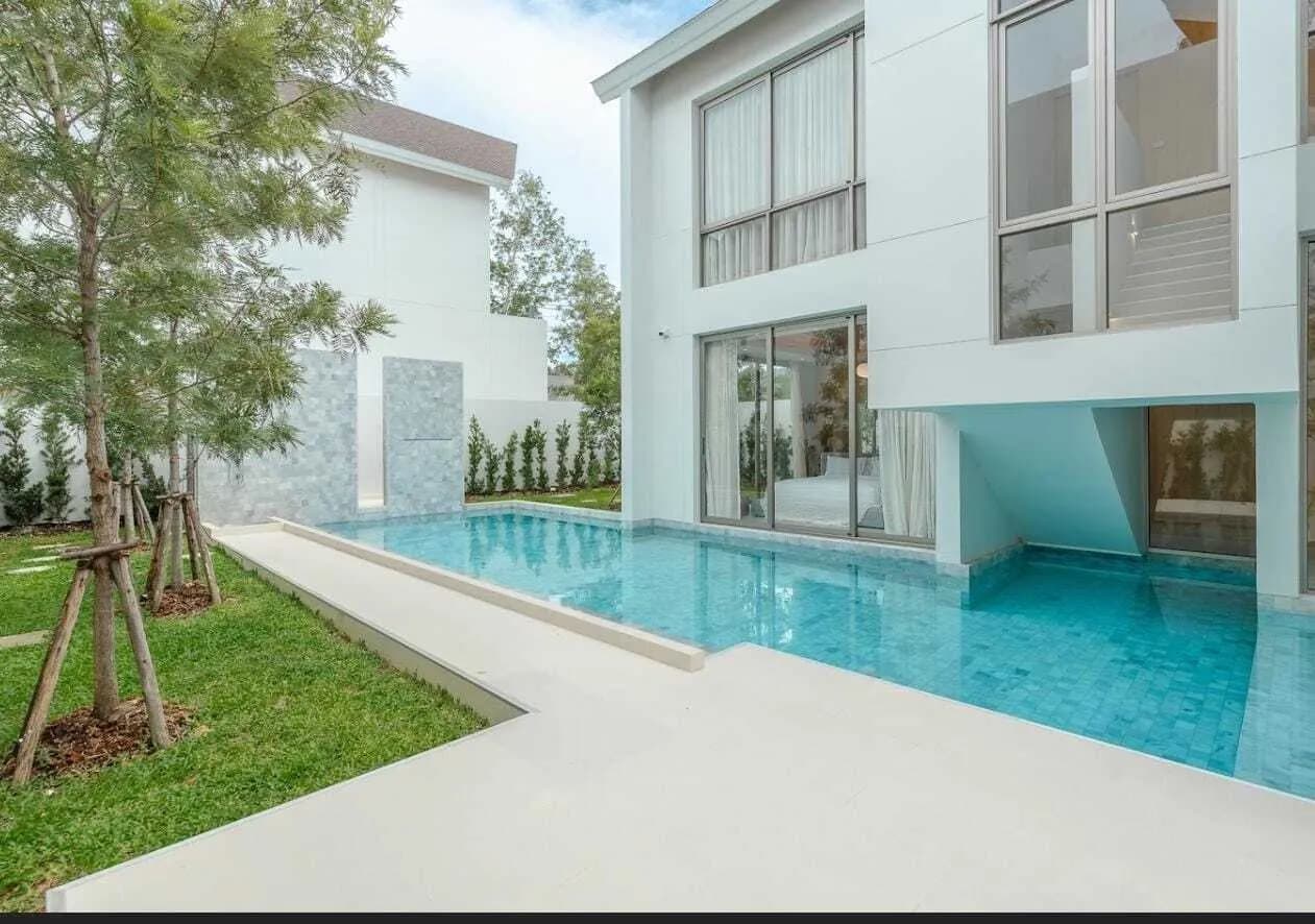 Villa moderne et minimaliste 4 chambres à vendre à Phuket — Photo 1